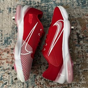 Men’s Adidas baseball Cleats